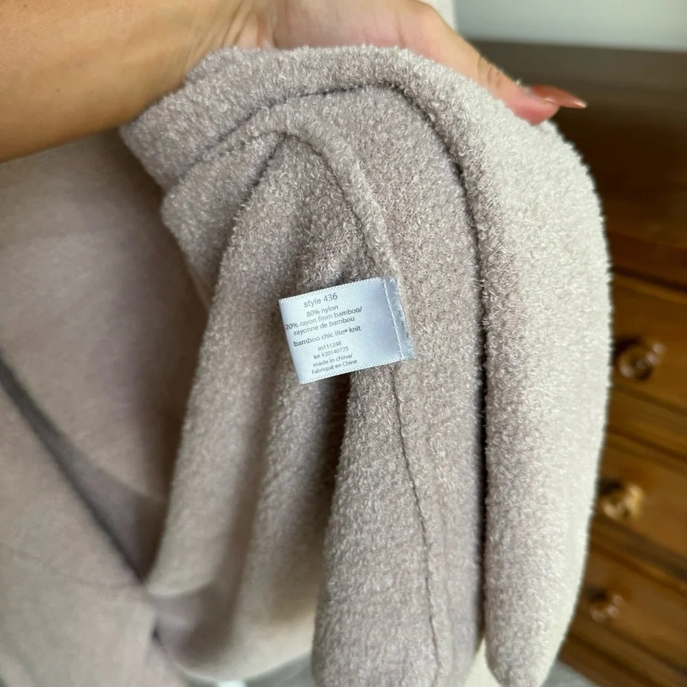 Barefoot Dreams Bamboo Chic Lite Calypso Wrap Cardigan - Picture 7 of 8